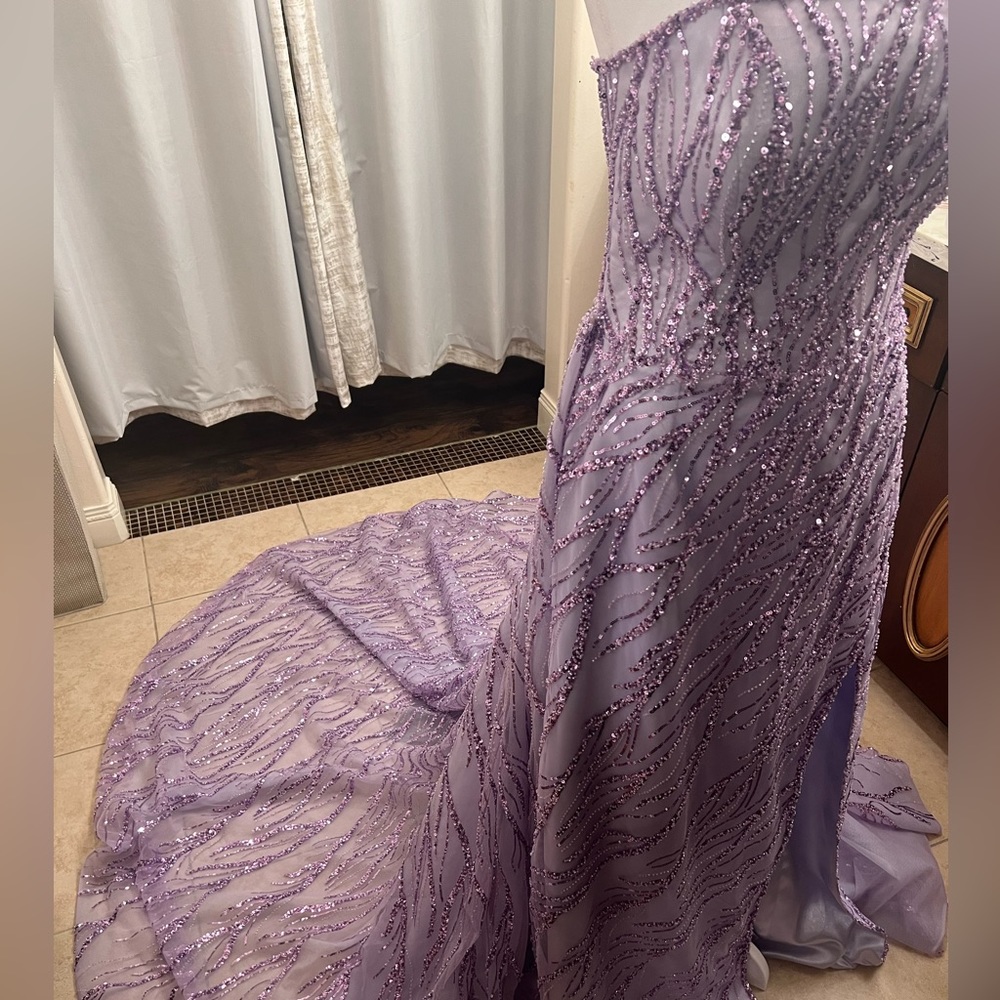 Evening gown size 8 with slit and detachable skirt. CUSTOM MADE FROM TURKEY.